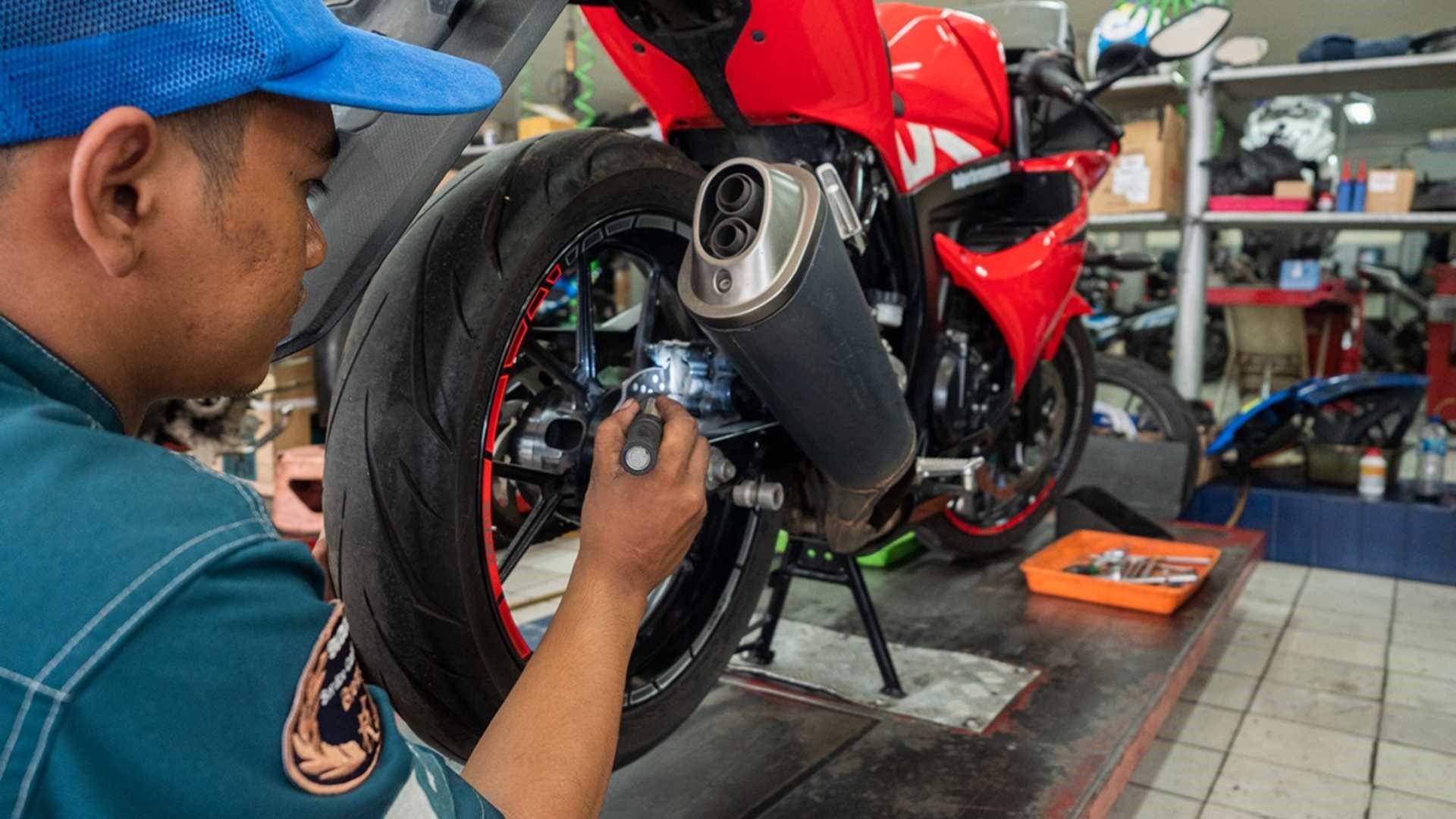 Mengapa Bengkel Motor Asrofii Jadi Pilihan Utama di Cilacap